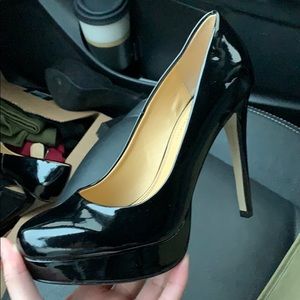 Size 8.5 Chinese Laundry pumps